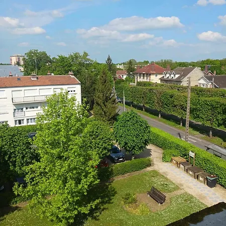 Le Square Du Bois Saint-denis *